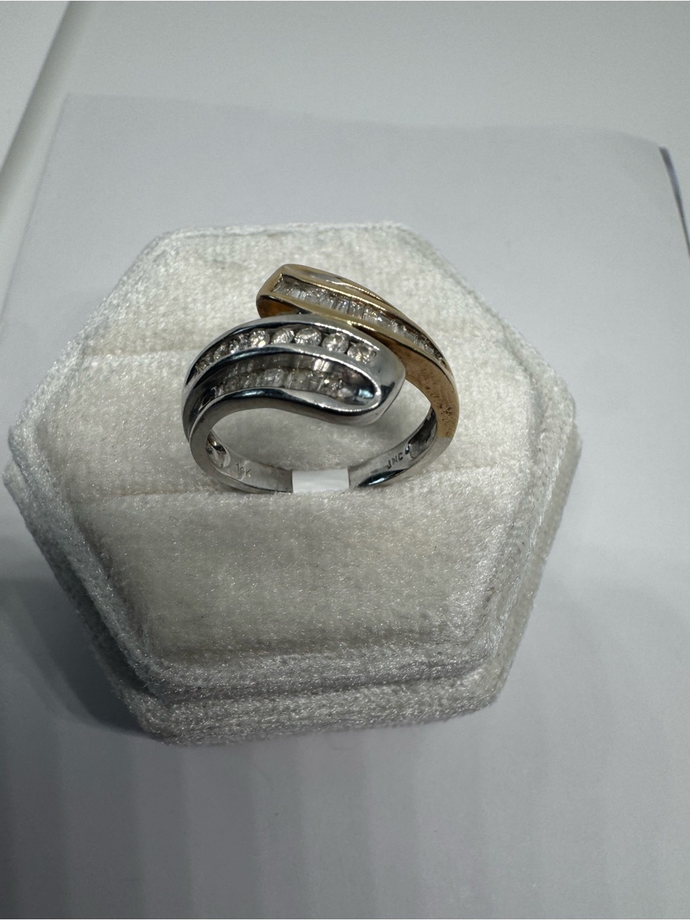 Vintage 14K 585 Two Tone Yellow & White Gold Natural Diamond Ring 4.3g Size 7 - Picture 7 of 16